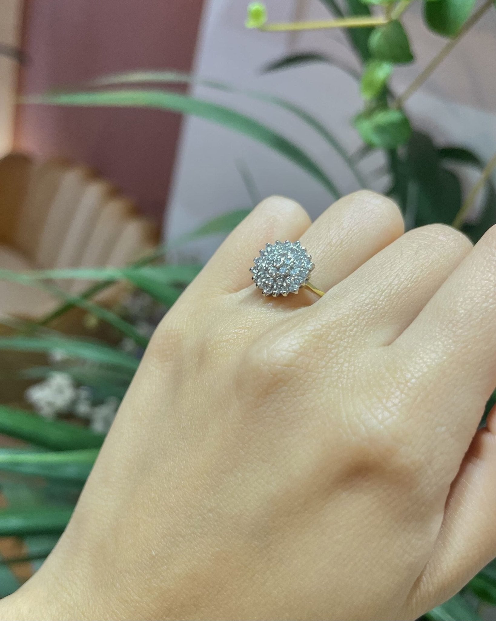 Bague Marguerite 37 Diamants "Estelle" - Elliade Paris