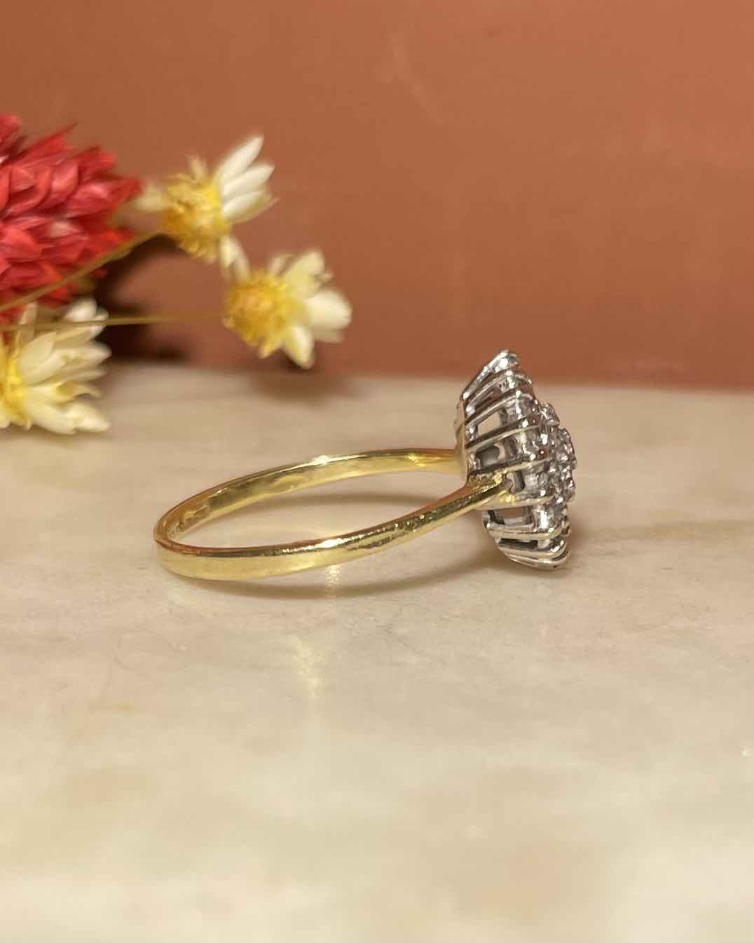 Bague Marguerite 37 Diamants "Estelle" - Elliade Paris