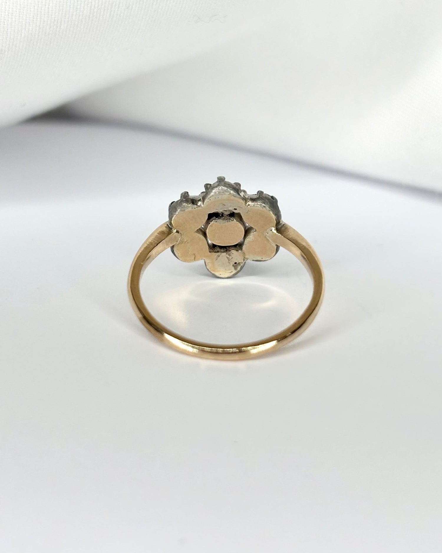 Bague Marguerite 7 Diamants Taille Rose &quot;Charlaine&quot; - Elliade Paris