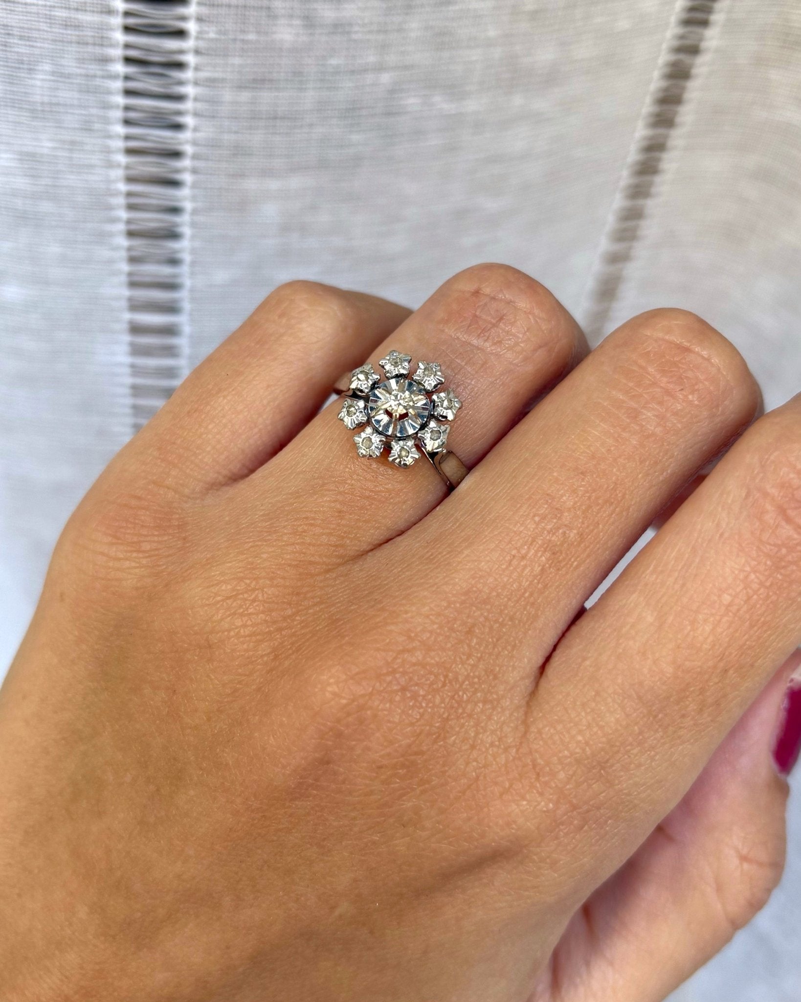 Bague Marguerite 9 Diamants "Amanda" - Elliade Paris