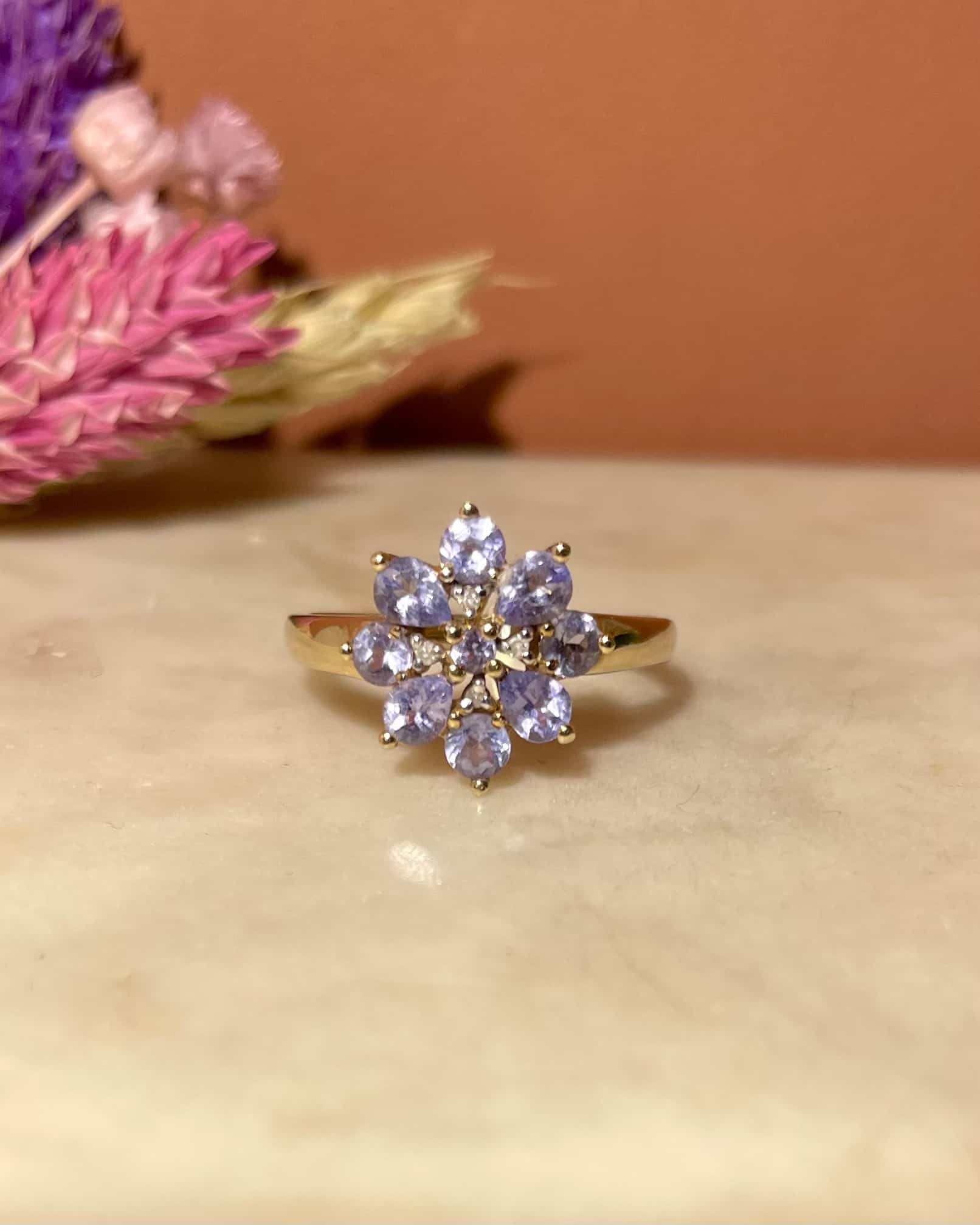 Bague Marguerite 9 Tanzanites &amp; 4 Diamants "Orchidée" - Elliade Paris