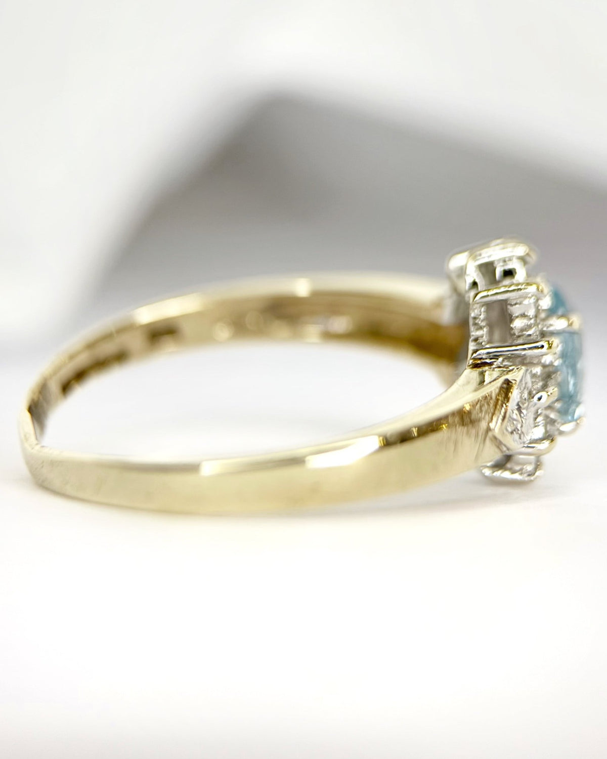 Bague Marguerite Aigue-Marine 0.52 carat &amp; Diamants "Océane" - Elliade Paris