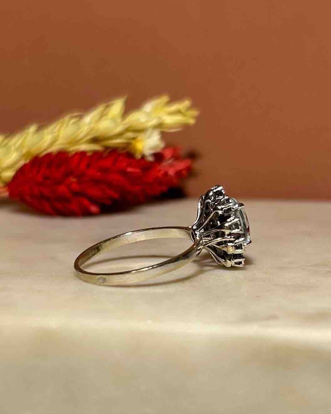 Bague Marguerite Aigue - Marine 1 Carat et Diamants &quot;Louisa&quot; - Elliade Paris