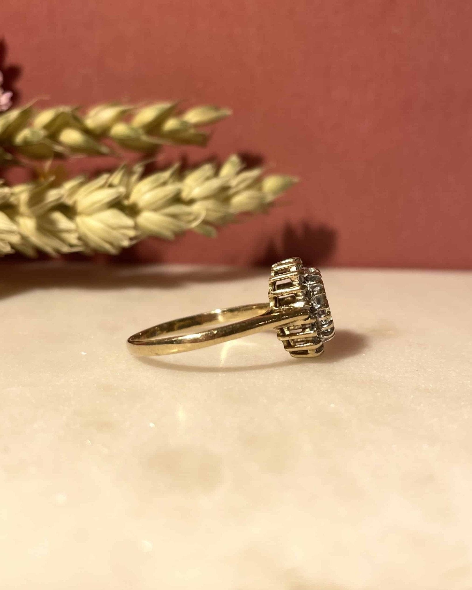 Bague Marguerite Aigue - Marine 1.10 Carat &amp; Diamants "Pronte" - Elliade Paris