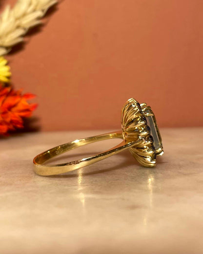 Bague Marguerite Aigue - Marine 1.85 Carat &amp; 18 Saphirs &quot;Olina&quot; - Elliade Paris