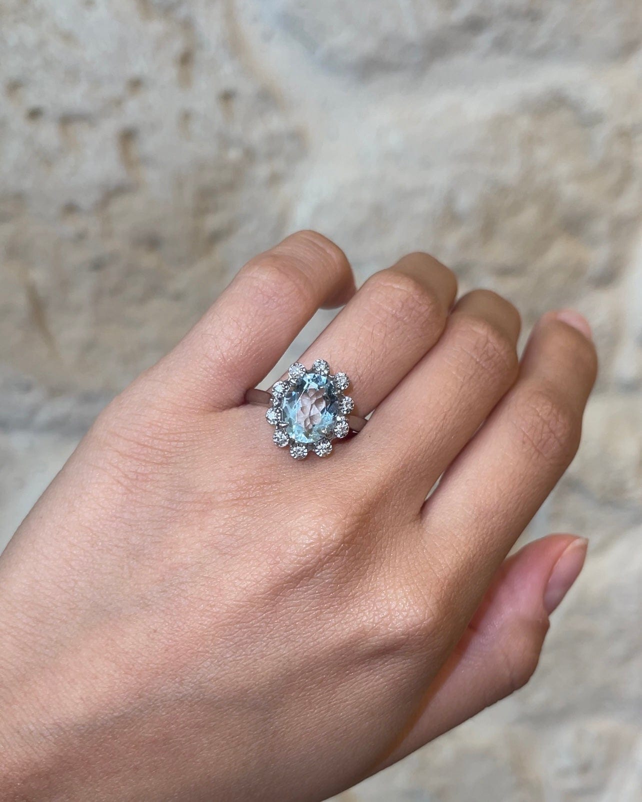 Bague Marguerite Aigue - Marine 2.30 carats &amp; Diamants "Inaya" - Elliade Paris
