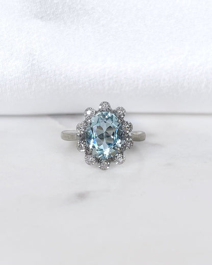 Bague Marguerite Aigue - Marine 2.30 carats &amp; Diamants &quot;Inaya&quot; - Elliade Paris