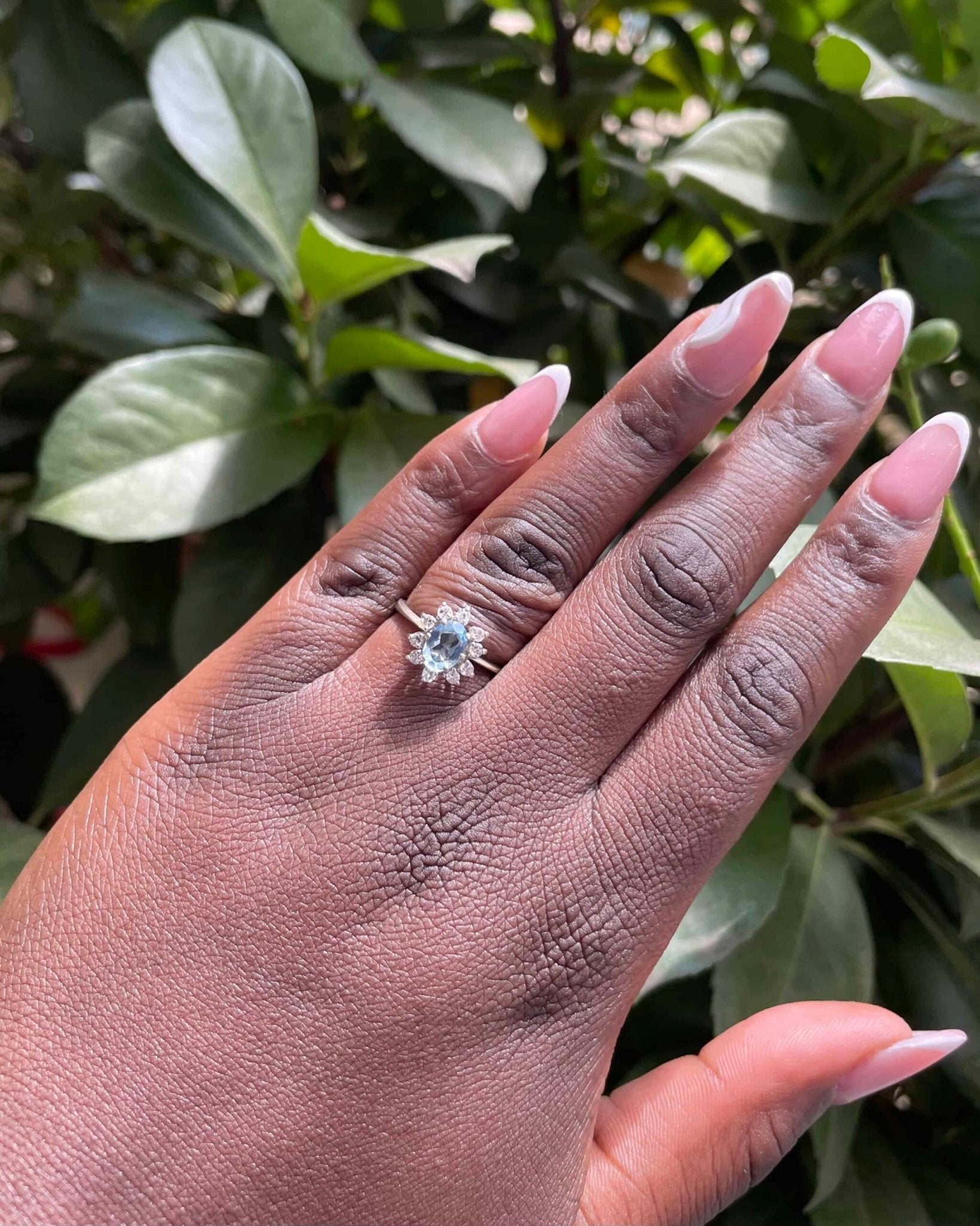 Bague Marguerite Aigue - Marine et Diamants "Umiko" - Elliade Paris