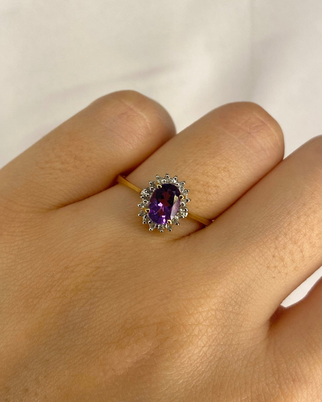 Bague Marguerite Améthyste 0.60 carat &amp; Diamants "Linda" - Elliade Paris