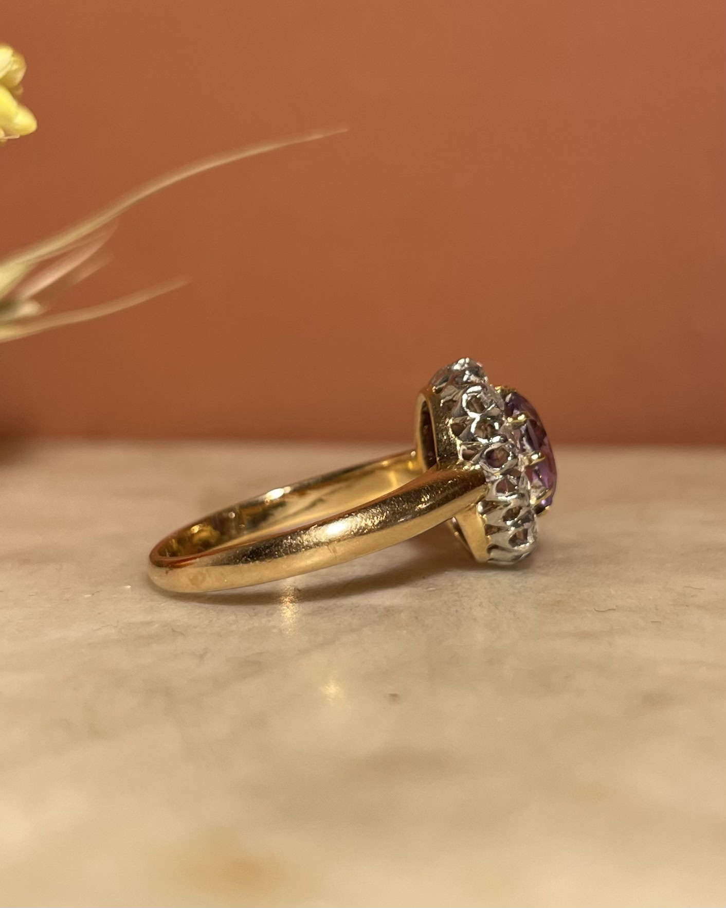 Bague Marguerite Améthyste &amp; 10 Diamants "Tayara" - Elliade Paris