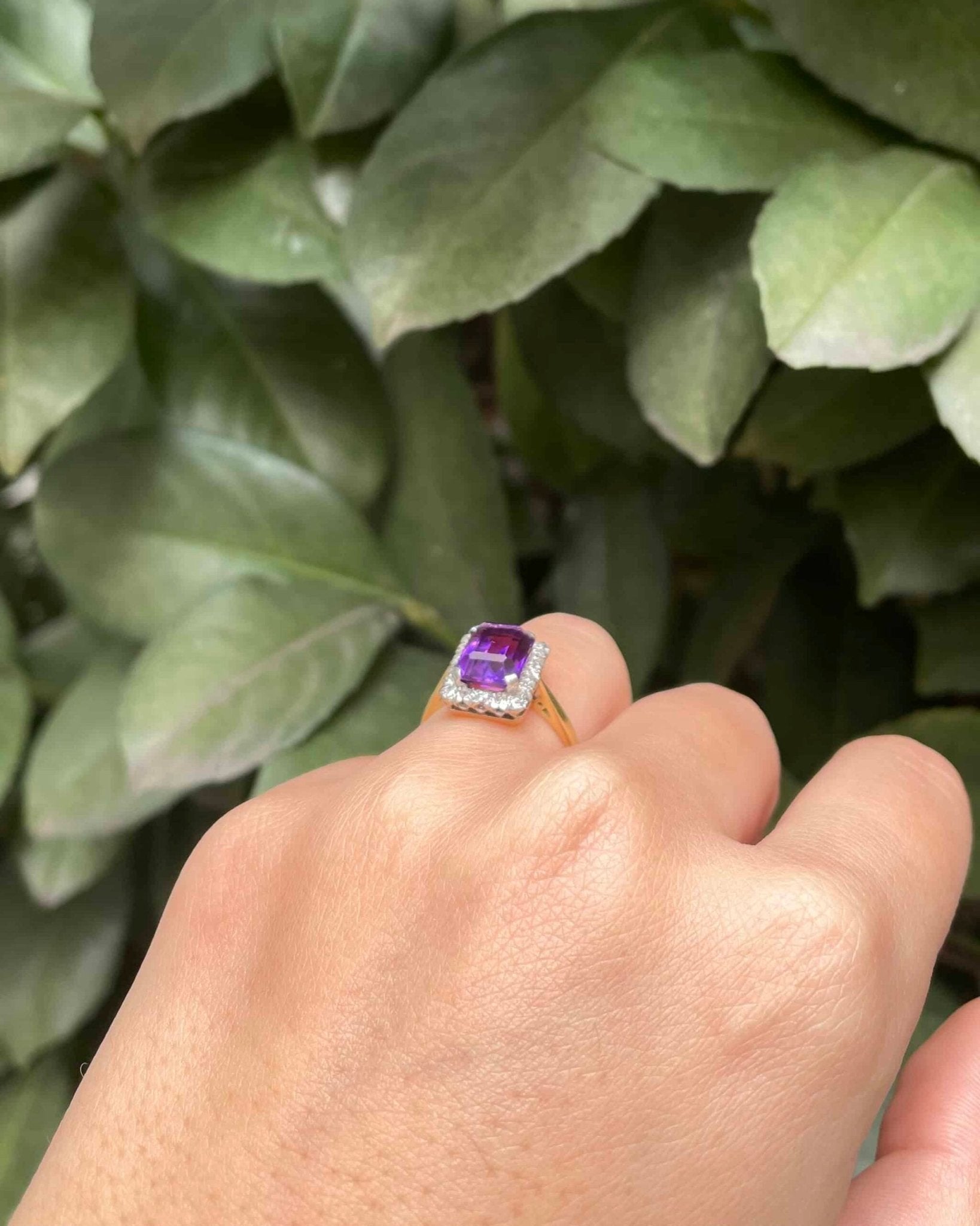 Bague Marguerite Améthyste 2.35 carat &amp; Diamants "Adriana" - Elliade Paris