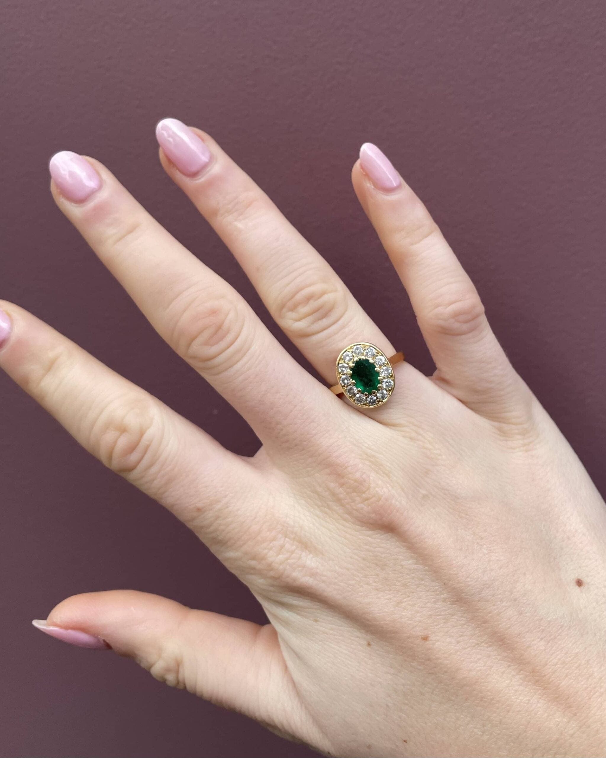 Bague Marguerite Émeraude 0.80 carat &amp; Diamants 0.72 carat "Louison"