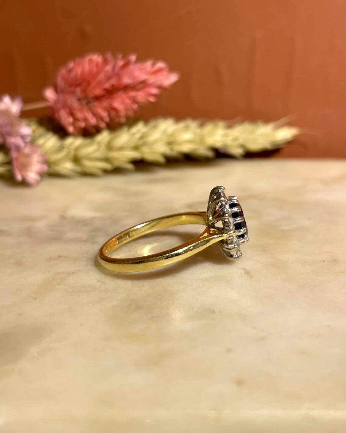Bague Marguerite Saphir 1.20 carat &amp; Diamants &quot;Méryle&quot;