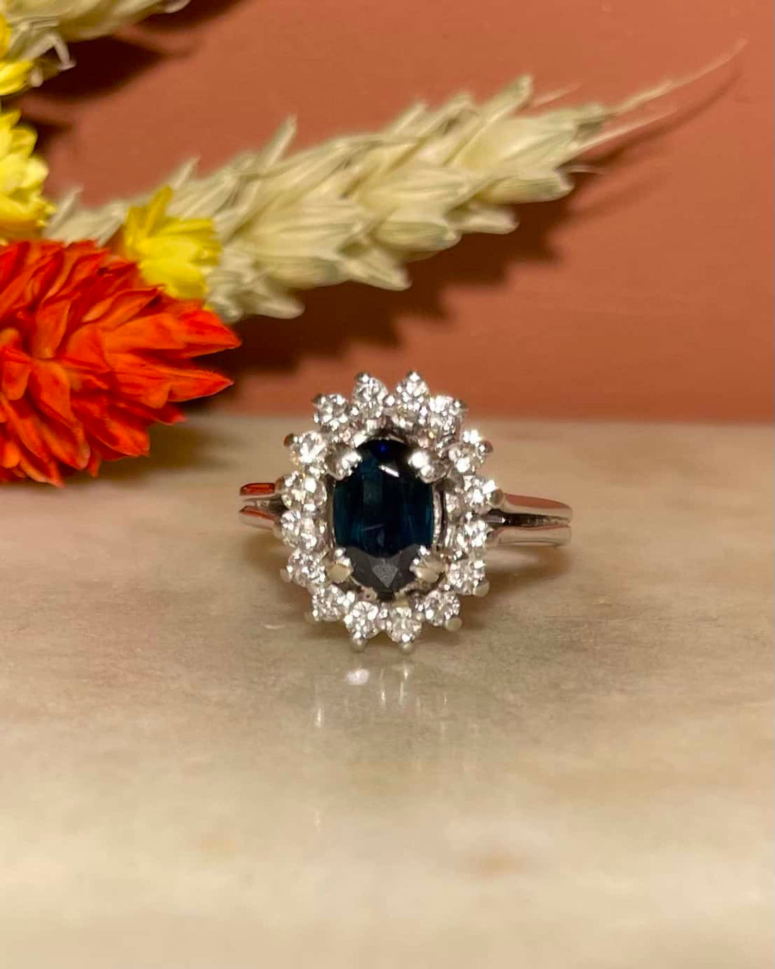 Bague Marguerite Saphir 1.05 carat &amp; Diamants &quot;Bamya&quot;