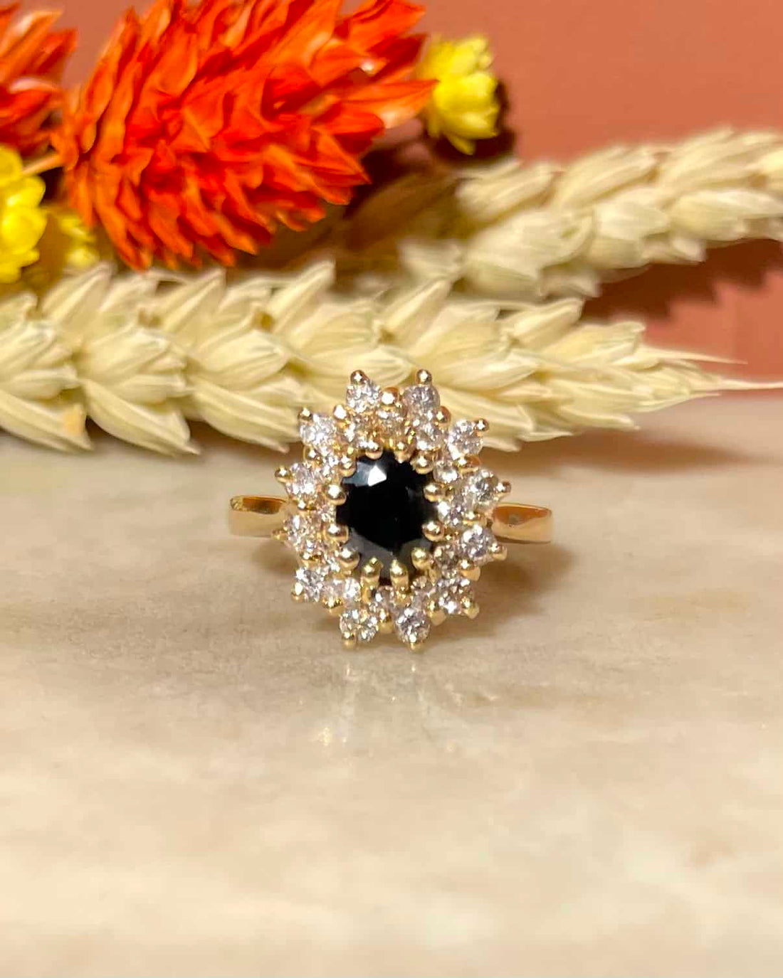 Bague Marguerite Saphir &amp; 24 Diamants &quot;Anastasia&quot;
