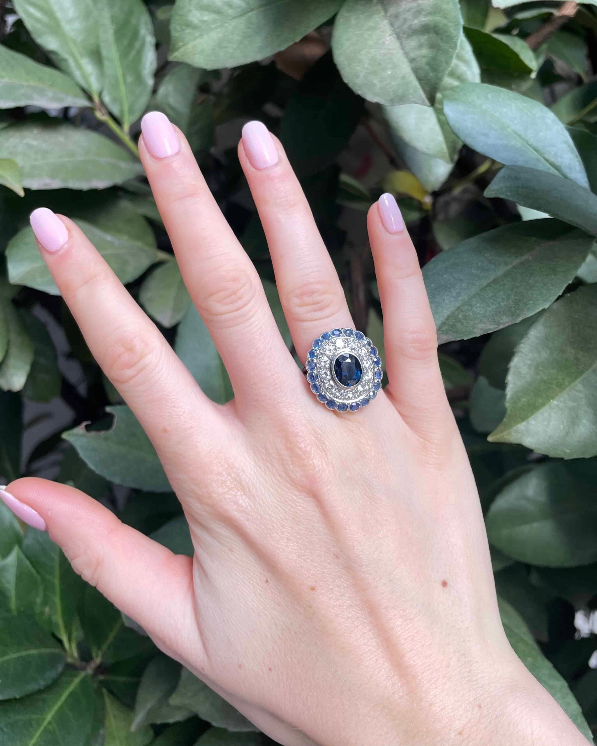 Bague Marguerite Saphirs 3.90 carats &amp; Diamants 1 carat &quot;Leanne&quot;