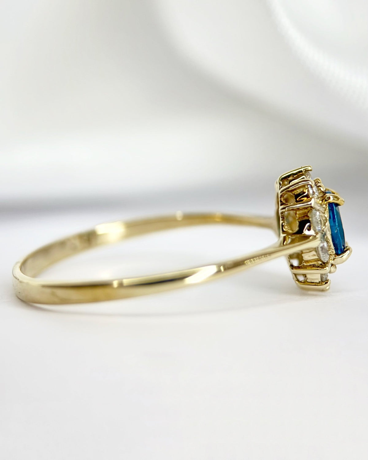 Bague Marguerite Apatite &amp; Diamants "Lilia" - Elliade Paris