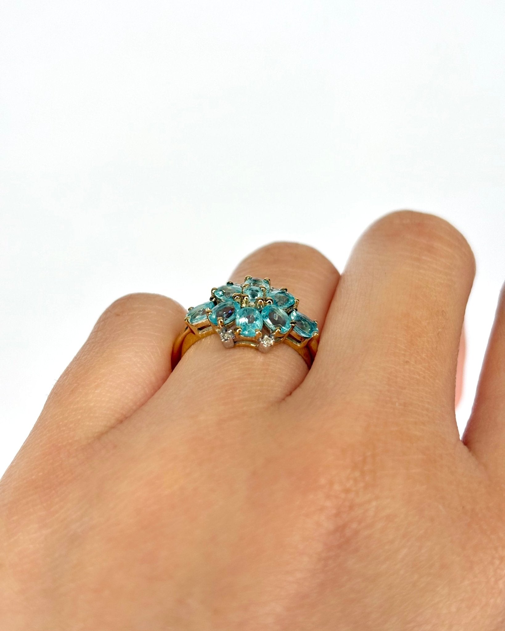 Bague Marguerite Apatites 1.65 carat &amp; Diamants "Rina" - Elliade Paris