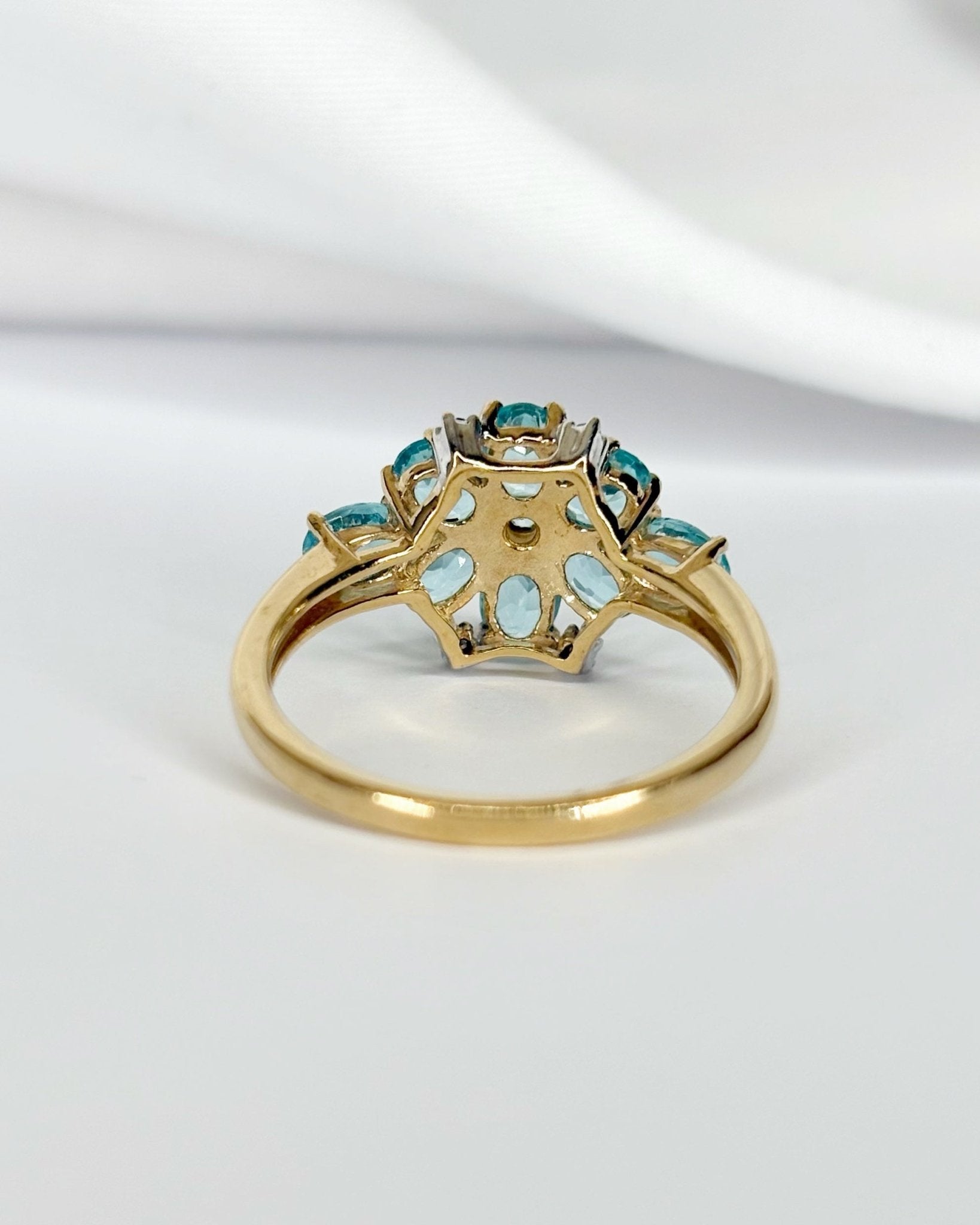 Bague Marguerite Apatites 1.65 carat &amp; Diamants "Rina" - Elliade Paris