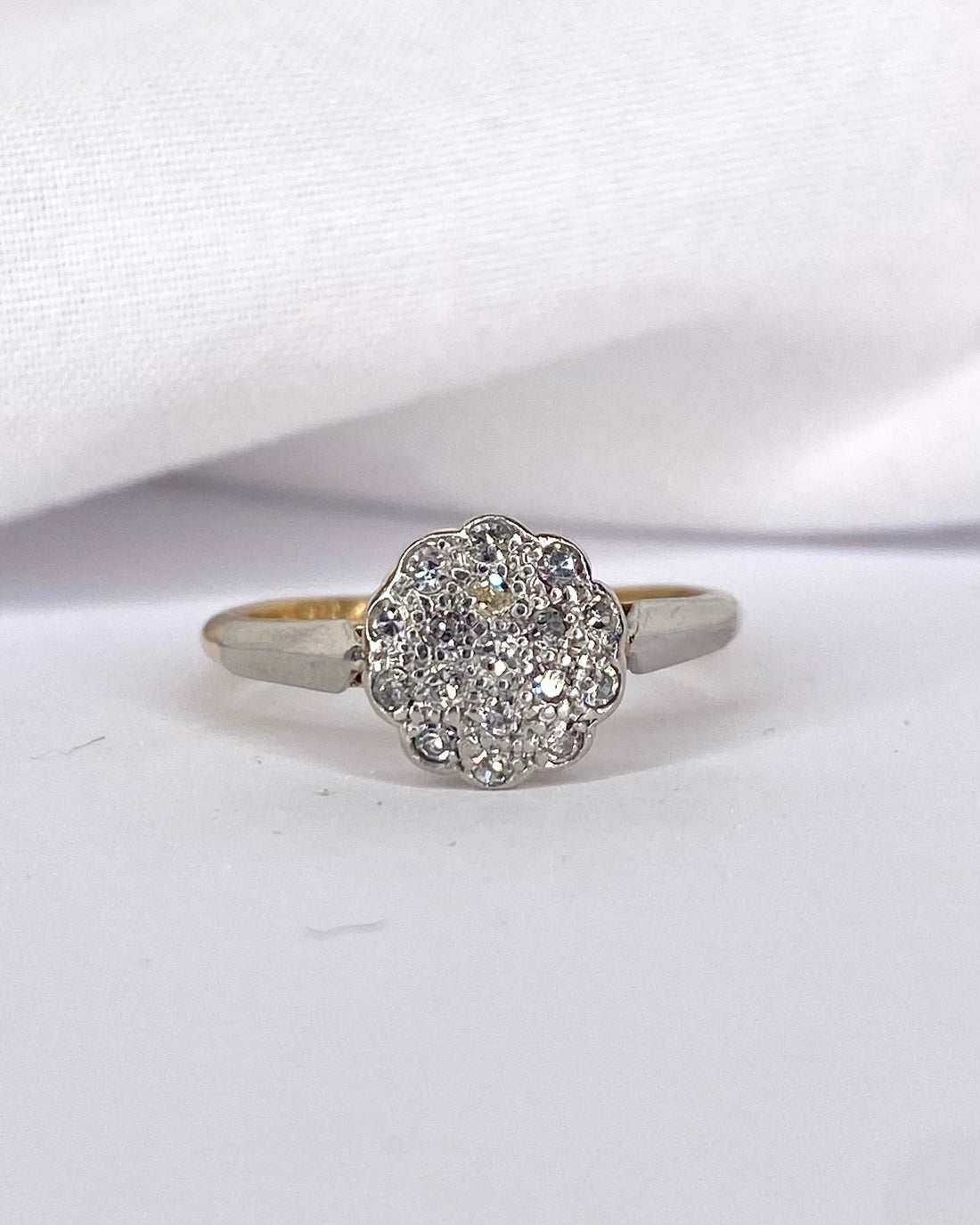 Bague Marguerite Art - déco 17 Diamants &quot;Isaure&quot; - Elliade Paris