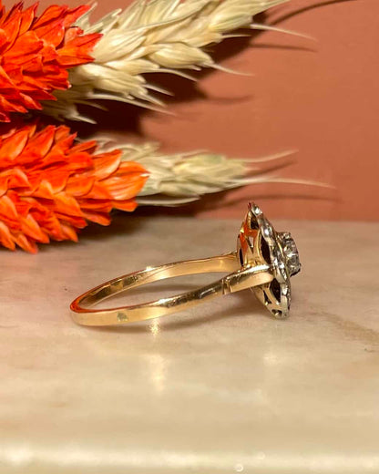Bague Marguerite Art - Déco 9 Diamants &quot;Layane&quot; - Elliade Paris