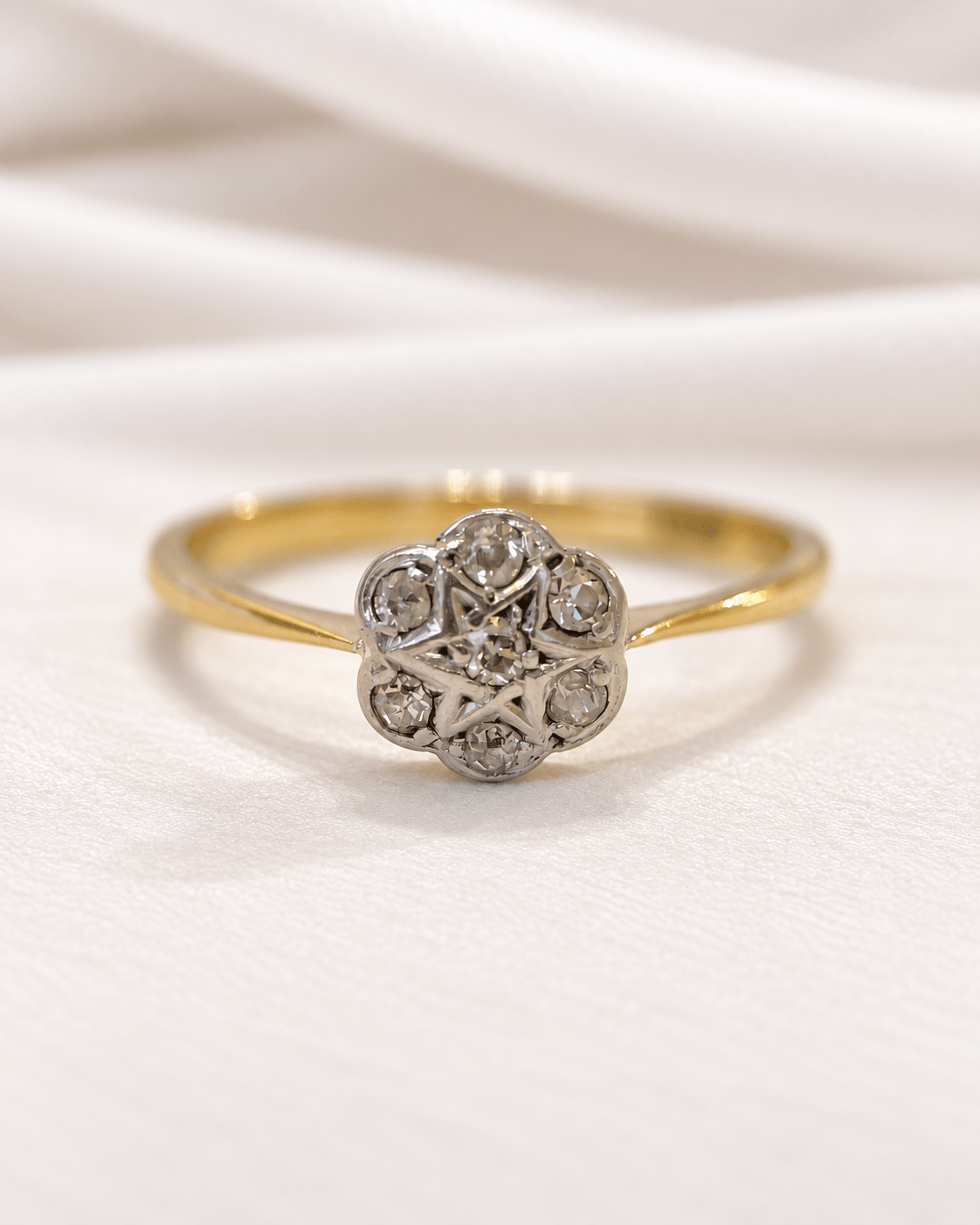 Bague Marguerite Art-Déco Diamants 0.28 carat "Fiby" - Elliade Paris