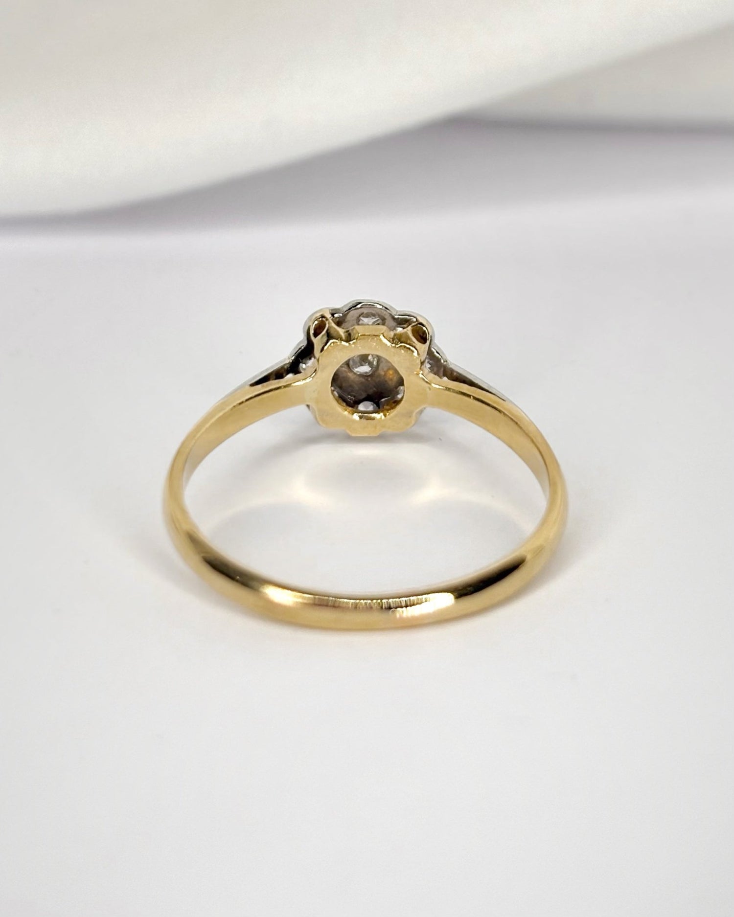 Bague Marguerite Art-Déco Diamants 0.28 carat "Selena" - Elliade Paris