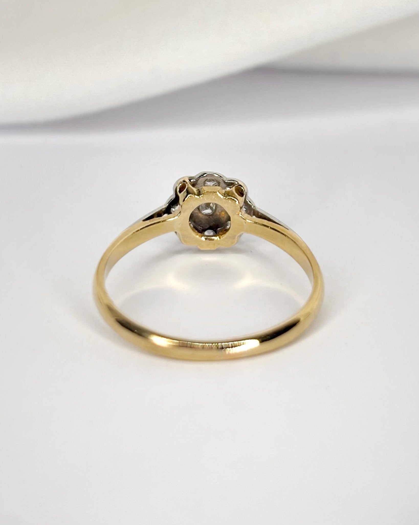 Bague Marguerite Art-Déco Diamants 0.28 carat "Selena" - Elliade Paris