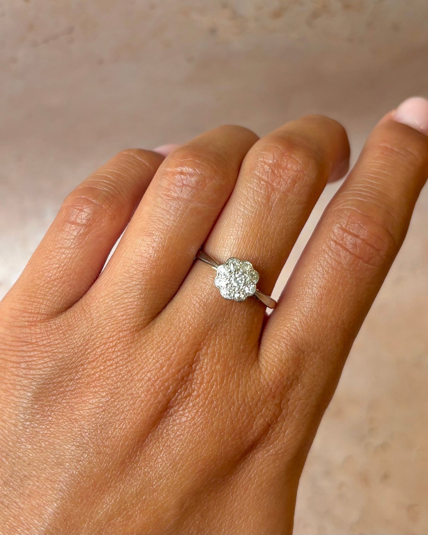 Bague Marguerite Art-Déco Diamants 0.28 carat "Selena" - Elliade Paris