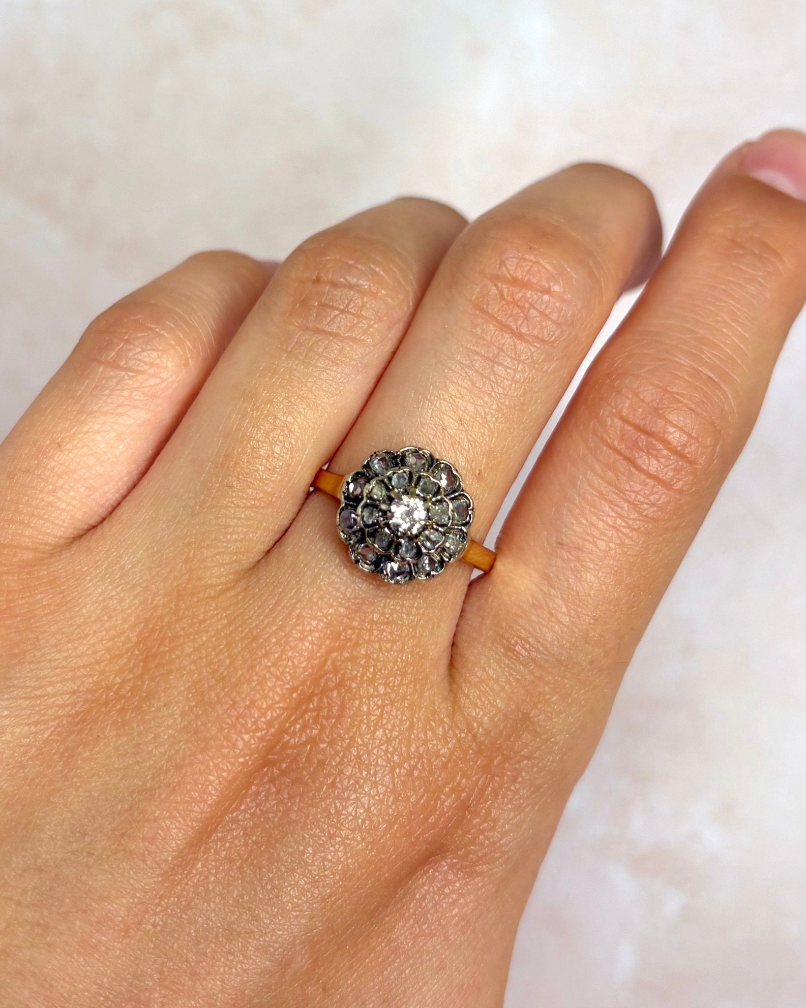 Bague Marguerite Art - Déco Diamants 0.60 carat "Rina" - Elliade Paris