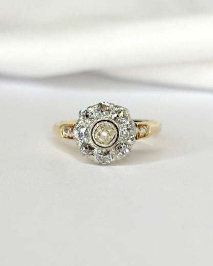 Bague Marguerite Art Déco Diamants 0.65 carat "Gladys" - Elliade Paris
