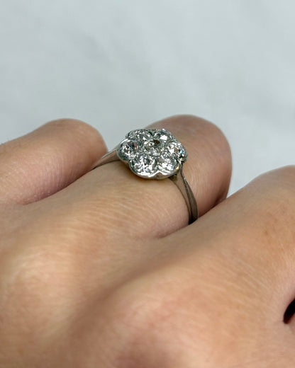 Bague Marguerite Art Déco Diamants 0.70 carat &quot;Anouck&quot; - Elliade Paris