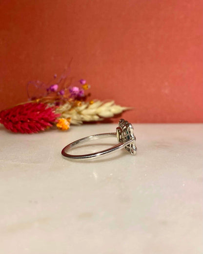 Bague Art-Déco Émeraude &amp; Diamants 0.56 carat &quot;Vanya&quot;