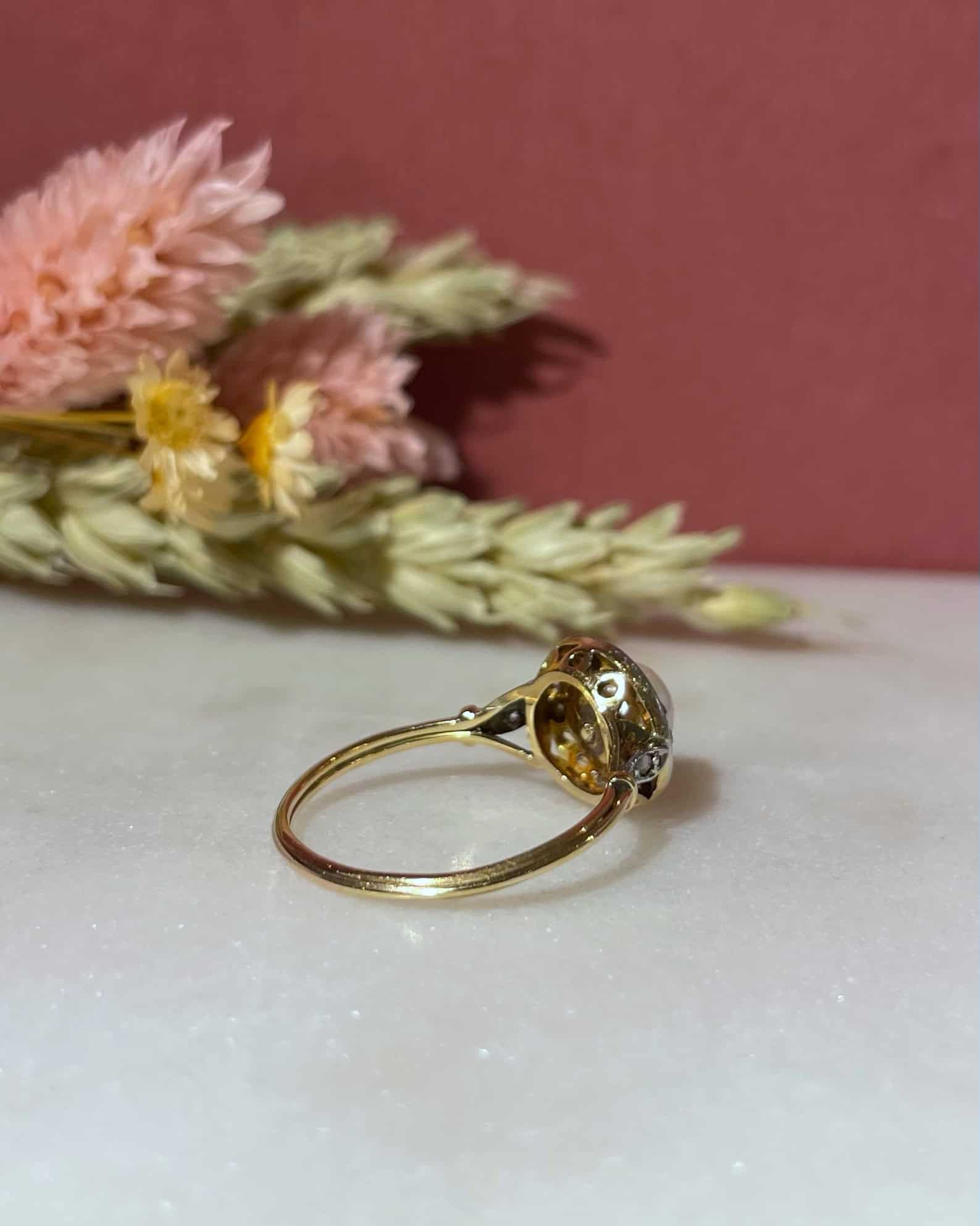 Bague Marguerite Art - Déco Perle &amp; Diamants "Helene" - Elliade Paris