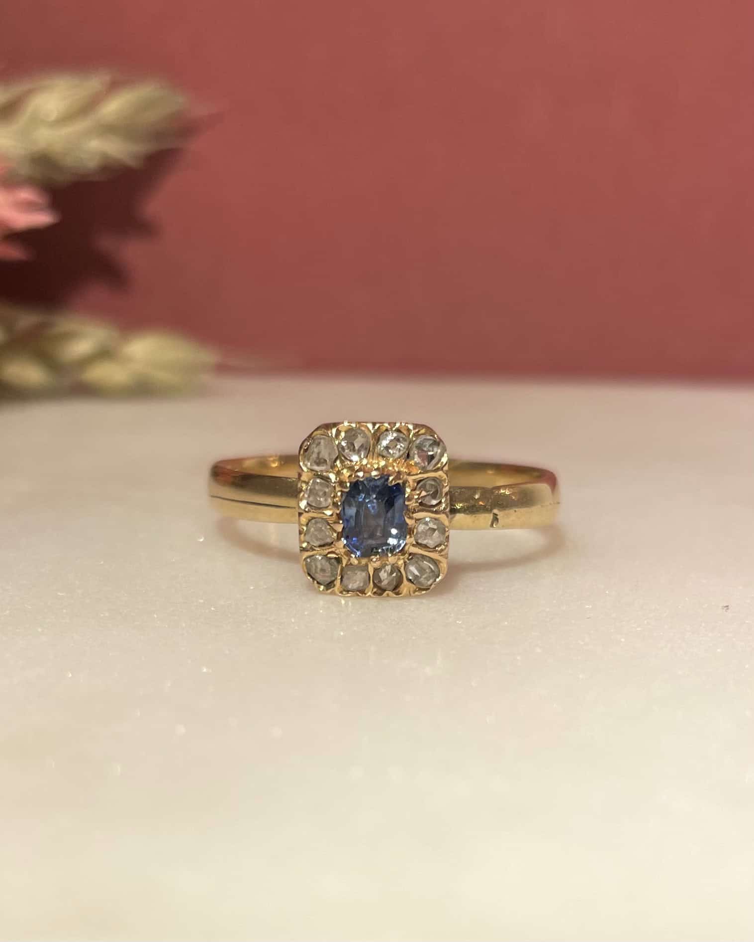 Bague Marguerite Art - Déco Saphir &amp; Diamants "Laurine" - Elliade Paris