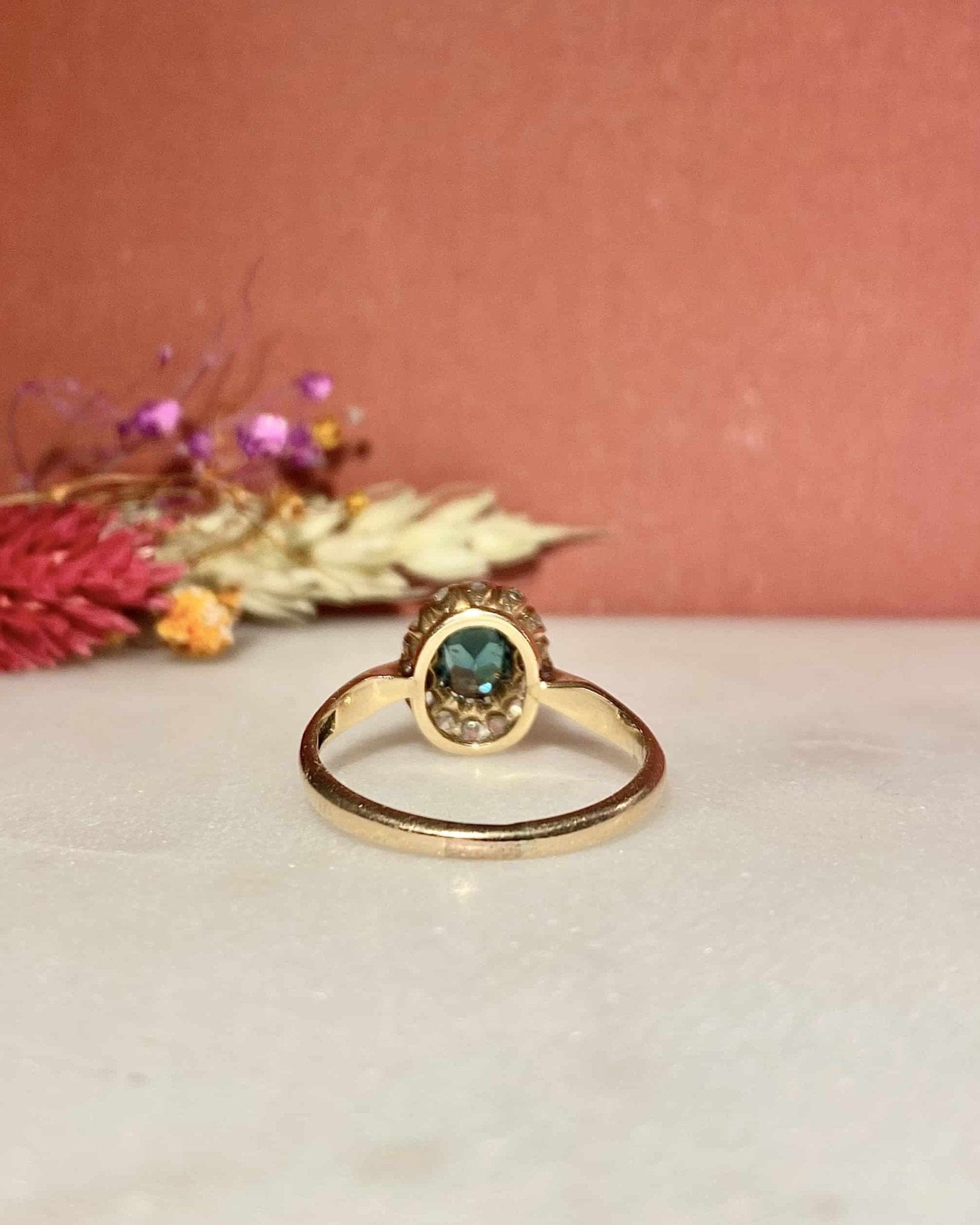 Bague Marguerite Art - Déco Topaze 0.65 carat &amp; Diamants « Azura » - Elliade Paris
