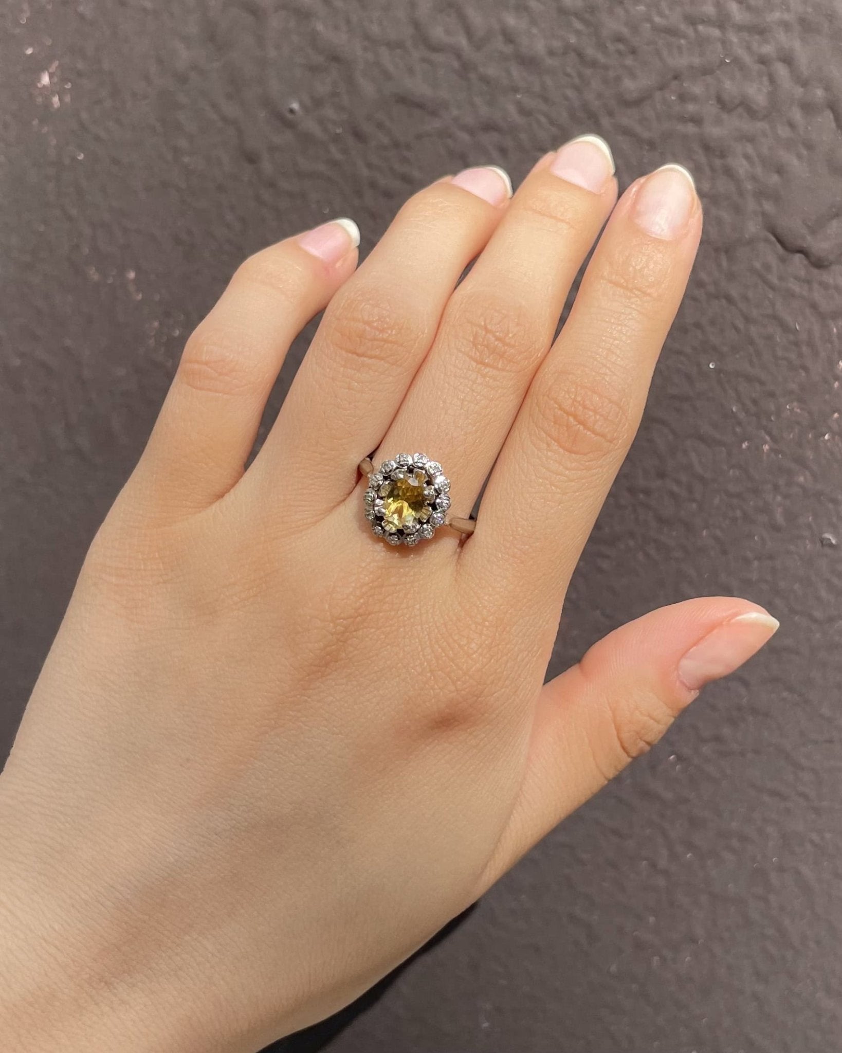 Bague Marguerite Citrine 0.60 carat &amp; diamants "Michelle" - Elliade Paris