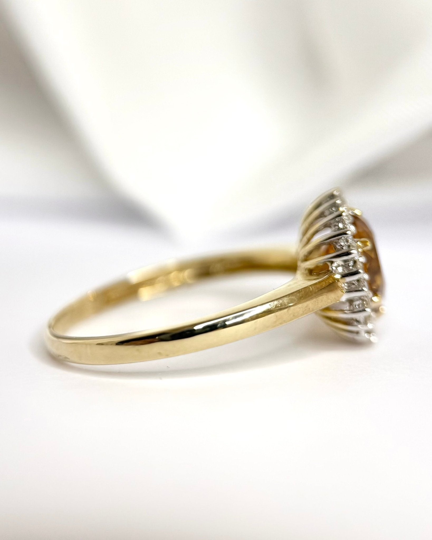 Bague Marguerite Citrine 1.85 carat &amp; Diamants 0.44 carat "Bella" - Elliade Paris