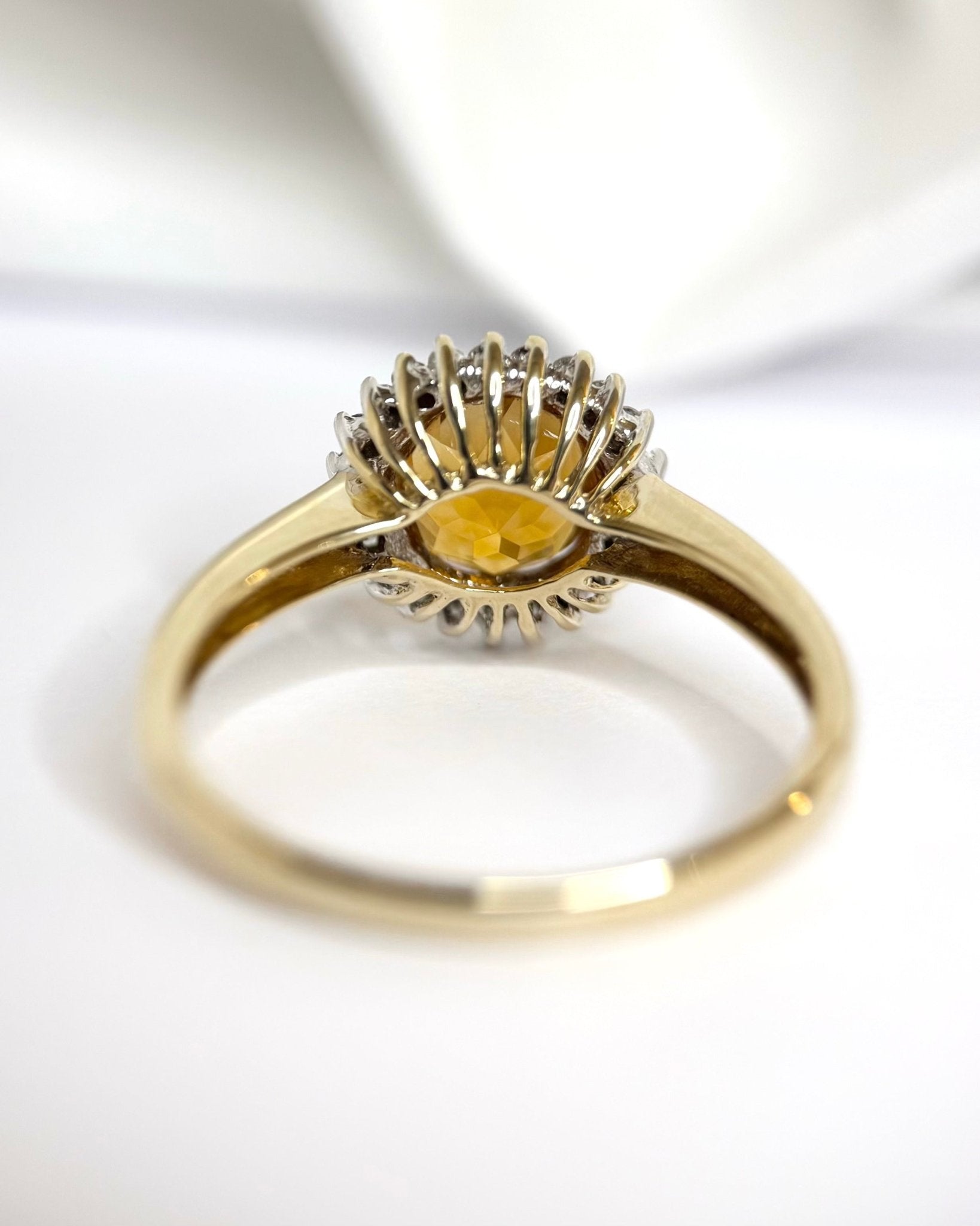 Bague Marguerite Citrine 1.85 carat &amp; Diamants 0.44 carat "Bella" - Elliade Paris