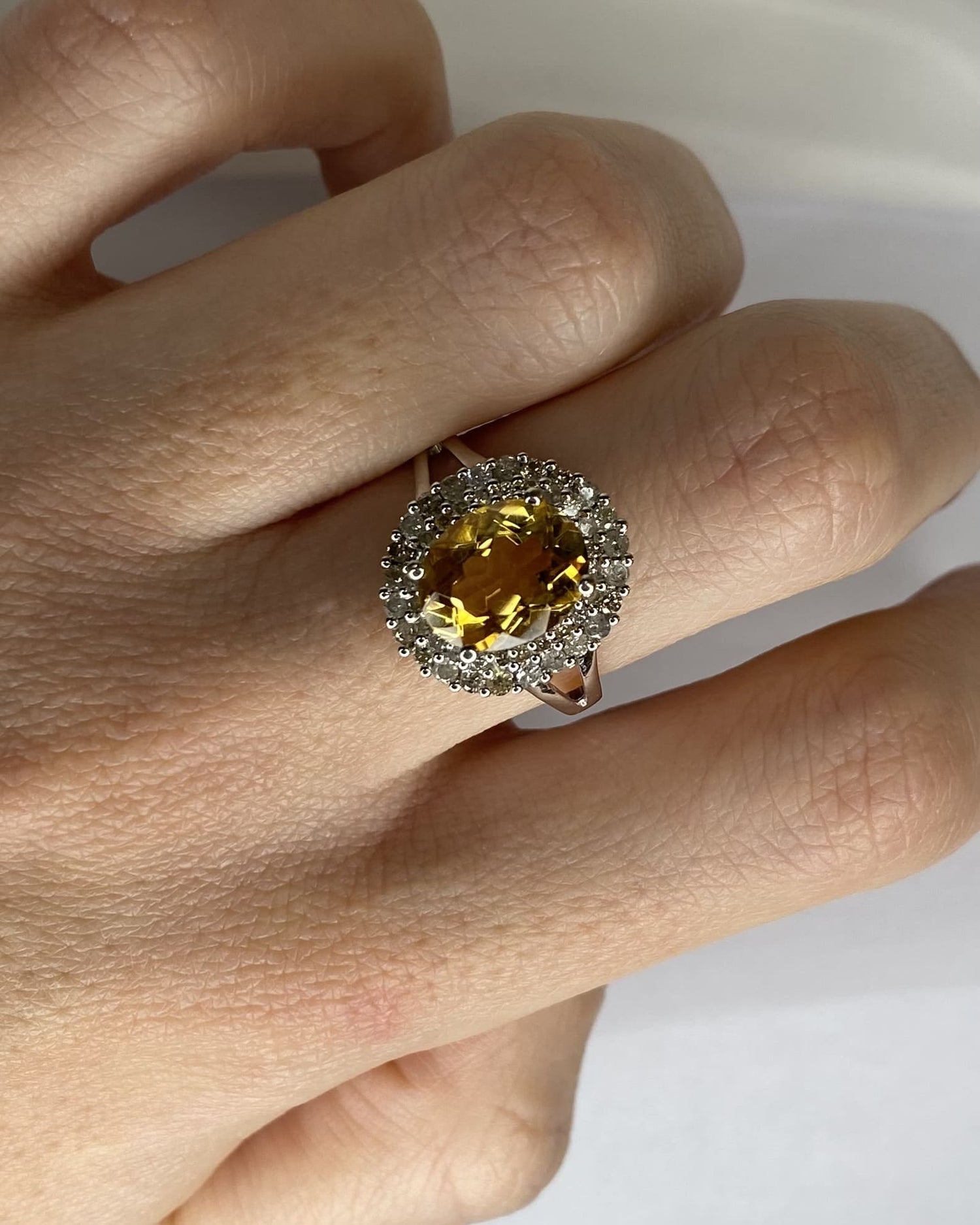 Bague Marguerite Citrine 2.84 carats &amp; 48 Diamants "Sol" - Elliade Paris