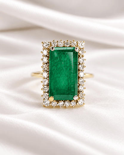 Bague Marguerite Cocktail Émeraude 7.15 carats &amp; Diamants 1.08 carat 6.93g "Eline" - Elliade Paris