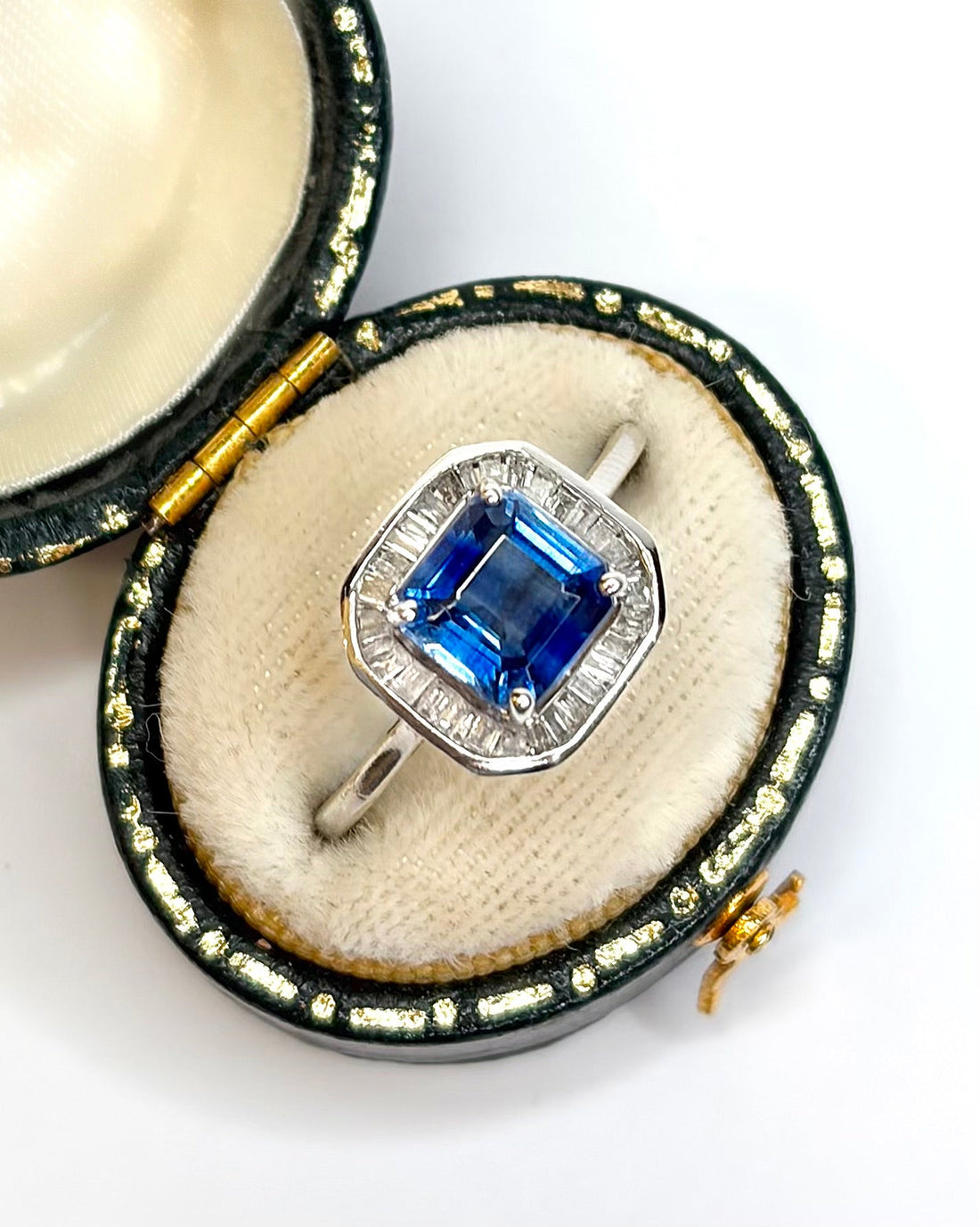 Bague Marguerite Cyanite 2.40 carats &amp; Diamants 0.32 carat "Lise" - Elliade Paris