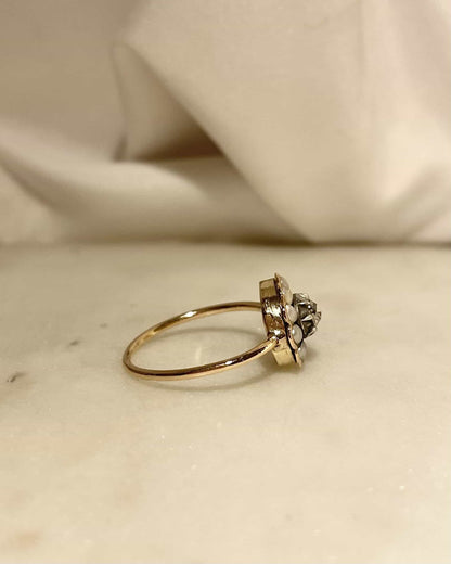 Bague Marguerite Diamant 0.10 carat &amp; Perles &quot;Edina&quot; - Elliade Paris