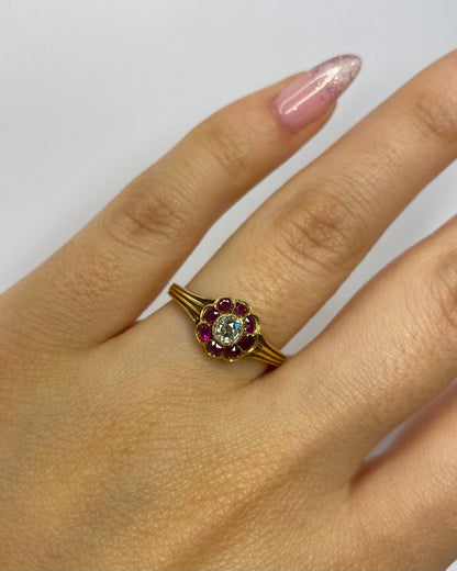Bague Marguerite Diamant 0.20 carat &amp; Rubis 0.48 carat "Amanda" - Elliade Paris