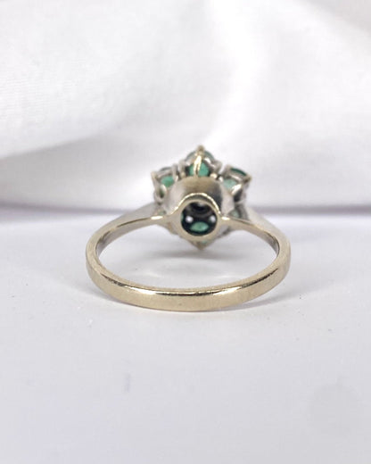 Bague Marguerite Diamant &amp; 6 Emeraudes &quot;Daphné&quot; - Elliade Paris