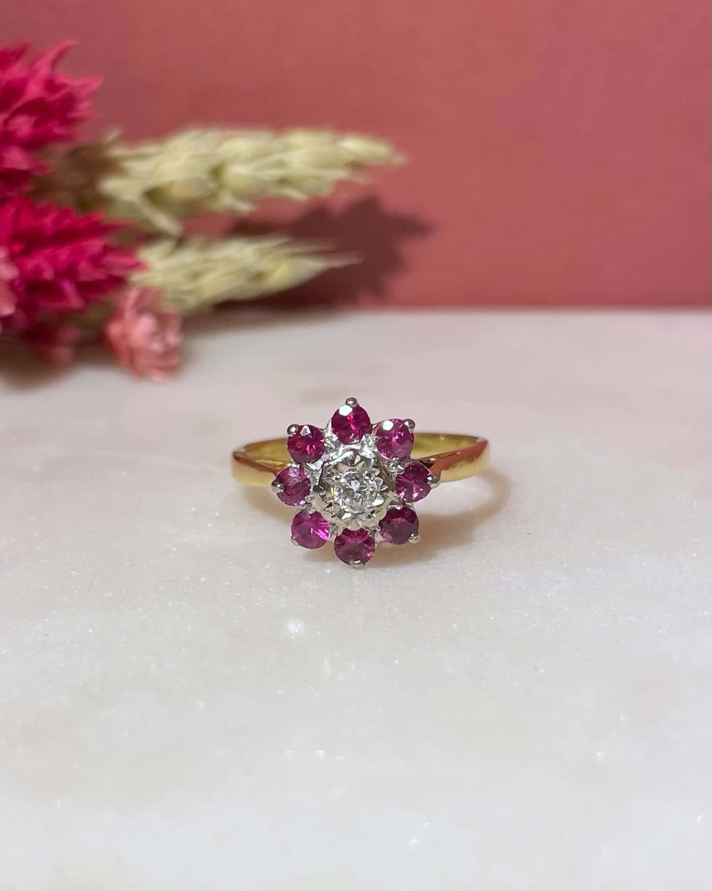 Bague Marguerite Diamant &amp; Rubis &quot;Amira&quot; - Elliade Paris