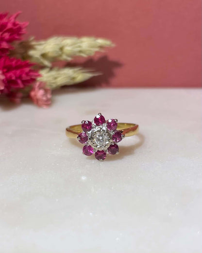 Bague Marguerite Diamant &amp; Rubis &quot;Amira&quot; - Elliade Paris