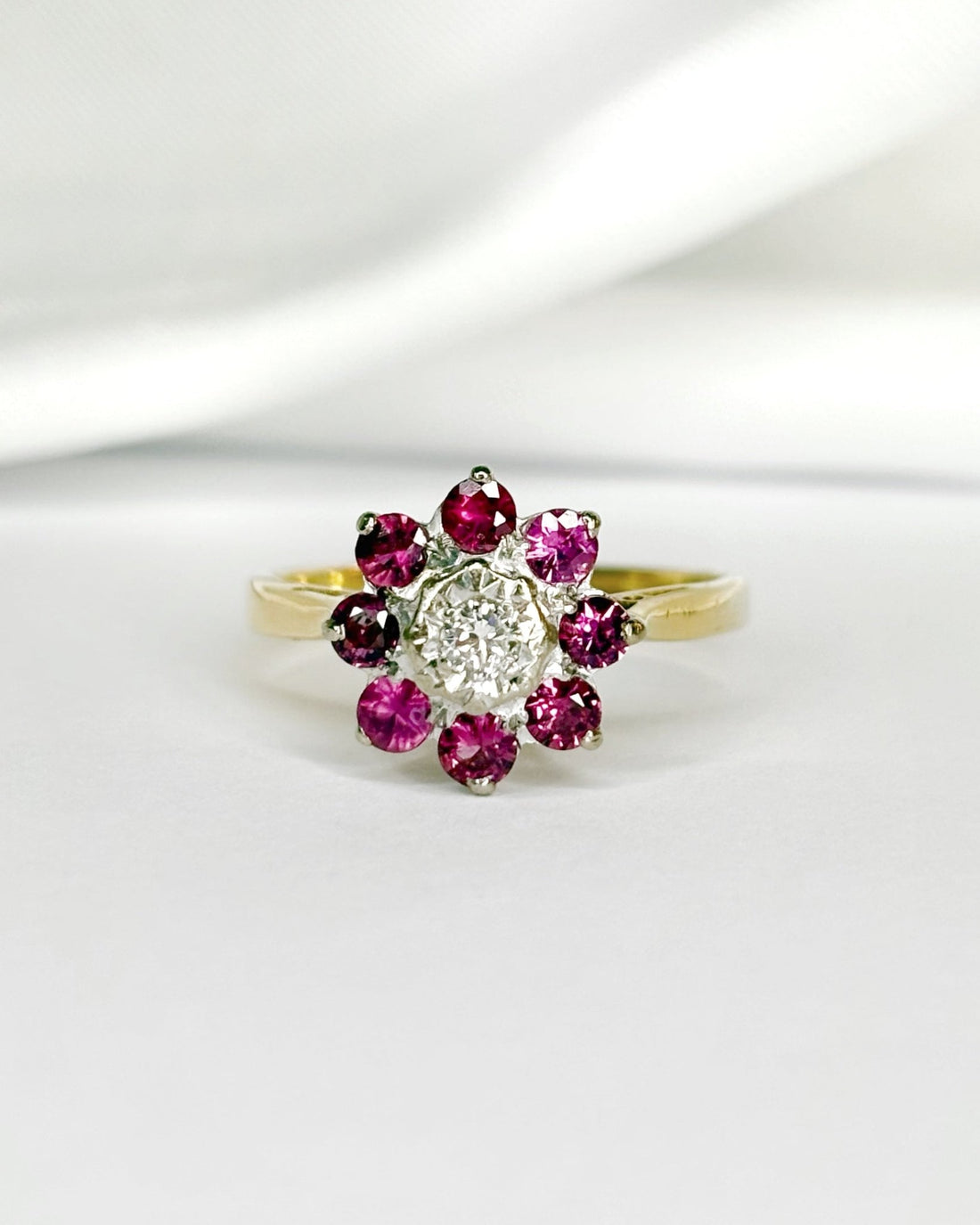 Bague Marguerite Diamant &amp; Rubis "Amira" - Elliade Paris