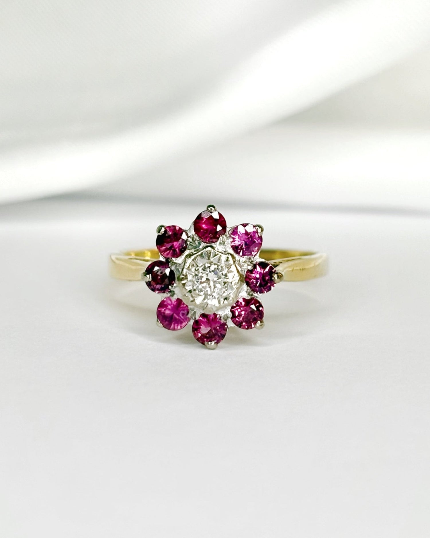 Bague Marguerite Diamant &amp; Rubis "Amira" - Elliade Paris