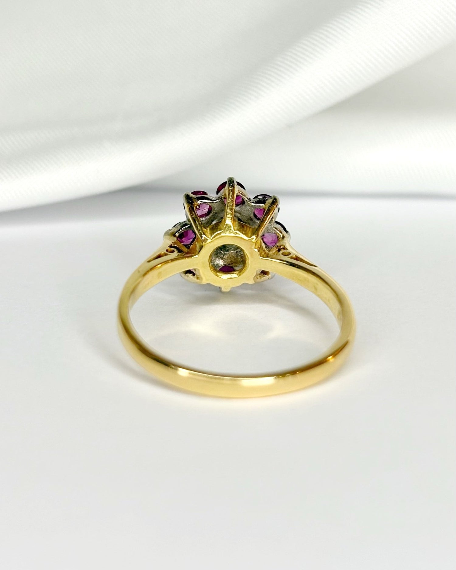 Bague Marguerite Diamant &amp; Rubis "Amira" - Elliade Paris